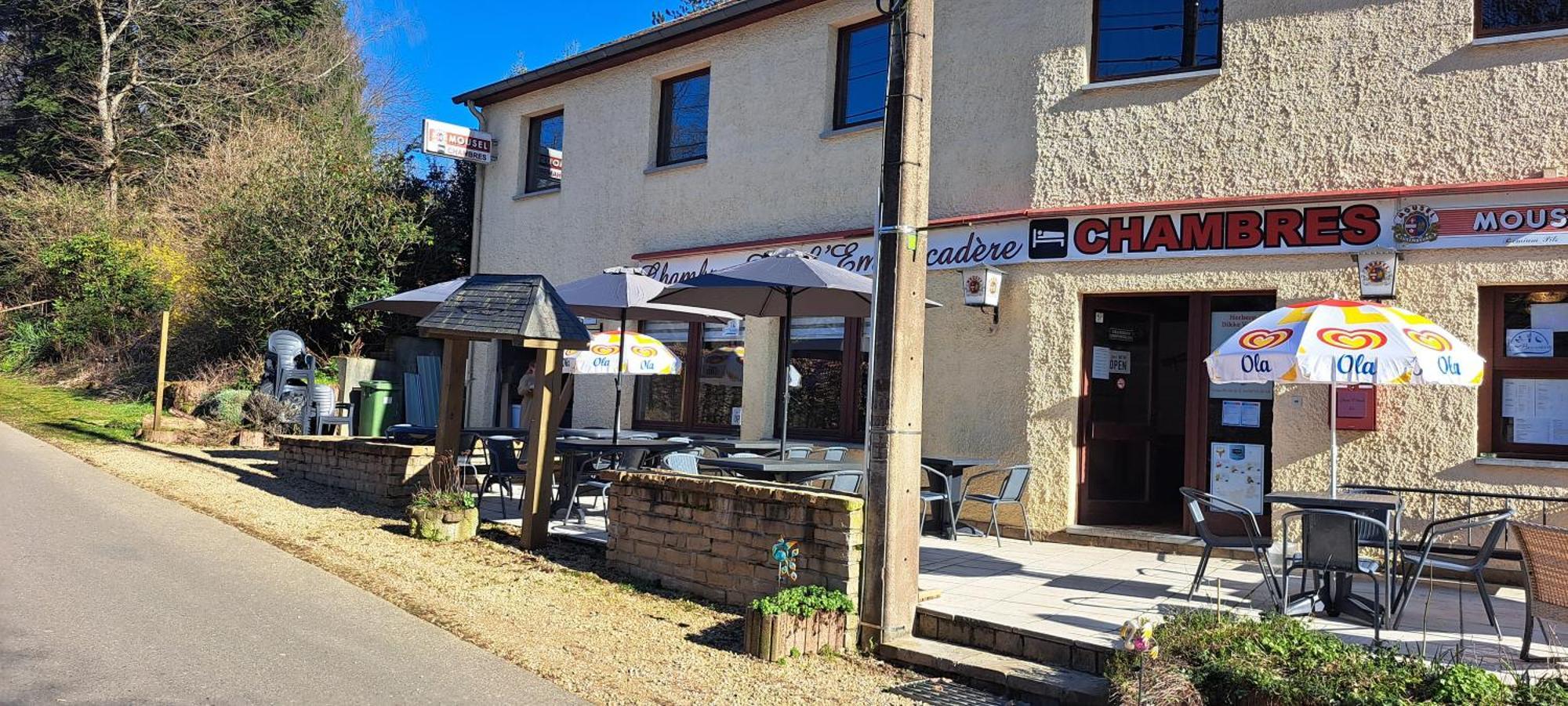 Dikke Vriend , Herberg & Taverne Chiny Exterior photo